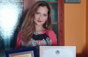 ANTONELLA TAMIANO VINCE LA TARGA “ALFIERE DELL’ARTE E DELLA POESIA” 2021 alfiere dell'arte