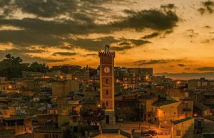 SAN CATALDO, UNA MOZIONE PER VALORIZZARE LA SCALINATA E LA TORRE DELL’OROLOGIO torre