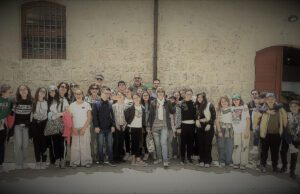 CALTANISSETTA, GLI STUDENTI HANNO VISITATO IL SITO ARCHEOLOGICO DI GIBIL GABIB Gibil Gabib