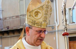 UNA DELEGAZIONE DELL’ASSOCIAZIONE “NOI PER LA SALUTE” HA INCONTRATO IL VESCOVO MARIO RUSSOTTO delegazione