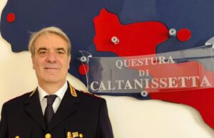 CALTANISSETTA, ANGELO TAMBURELLO DELLA POLIZIA DI STATO VA IN PENSIONE Angelo Tamburello