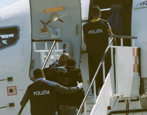 LA POLIZIA DI CALTANISSETTA RIMPATRIA UN CITTADINO IRREGOLARE DEL BENGALA caltanissetta