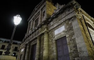 “GELA SEGRETA: VISITA GUIDATA AL CENTRO STORICO MURATO” È STASERA gela