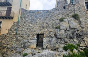 A CEFALÙ LA PASSEGGIATA ARCHEOLOGICA Cefalù