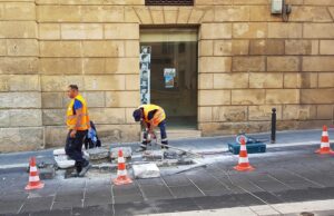 “ANCORA UNA VOLTA OPERAI AL LAVORO PER RIMETTERE IN SESTO BASOLE E CADITOIE” basole