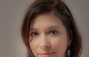YULEISY CRUZ LEZCANO E IL SUO LIBRO DI POESIE ALL’AMBASCIATA DI CUBA A ROMA Yuleisy Cruz Lezcano