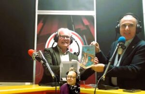 LIONS CLUB CALTANISSETTA DONA IL GUIDONCINO A RADIO RCS SICILIA Rcs