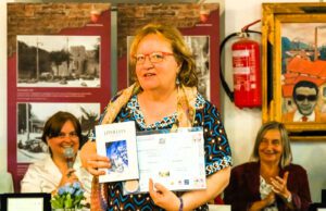 LOREDANA MANCIATI. L’ARTISTA POLIEDRICA CHE FONDE SCRITTURA, PITTURA E SPIRITUALITÀ Loredana Manciati
