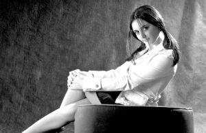 SOLIDARIETÀ IN CARCERE: ILARIA SOLAZZO E JEAN LUC BERTONI DONANO OLTRE 100 LIBRI bertoni