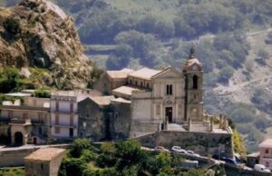 ACIREALE, OGGI IL CONVEGNO “VILLAGGI, BORGHI, CITTÀ… TRA TRASFORMAZIONI E ABBANDONO” acireale