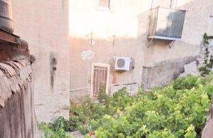 DEGRADO URBANO A CALTANISSETTA IN VIA SIGNORINO degrado urbano