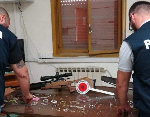 NISCEMI, DENUNCIATE TRE PERSONE PER RICETTAZIONE niscemi
