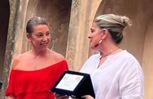 PALERMO, A PATRIZIA CAZZOLA (ARTISTA DI ROMA) LA “MENZIONE RAFFAELLO” Patrizia Cazzola