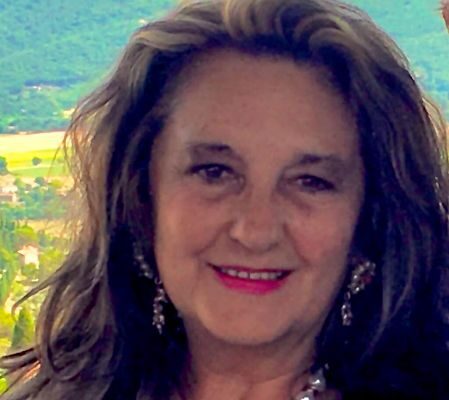ROSARIA MICALE E IL SUO ROMANZO “LA LUMINARIA DELLE MEMORIE” Rosaria Micale