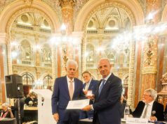 PARIGI PREMIA L’ECCELLENZA ITALIANA: TRA I SICILIANI INSIGNITO ROBERTO GUCCIONE Roberto Guccione