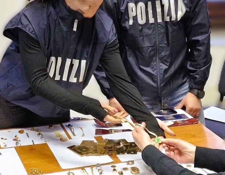 TRUFFA DEL FINTO CARABINIERE, LA POLIZIA DI CALTANISSETTA ARRESTA 49ENNE polizia